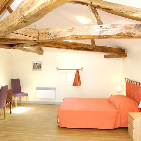 Maison De 4 Avec Piscine Partagee Jardin Amenage Et Wifi A Vincent La Chatre Hébergement de vacances *
