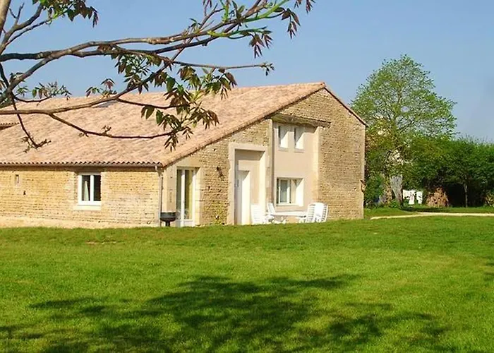 Maison De Charme A Avec Piscine Partagee Prázdninový dům Saint-Vincent-la-Châtre